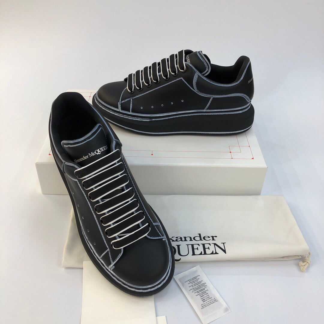 ALEXANDER MCQUEEN NERE CON STRISCE BIANCHE