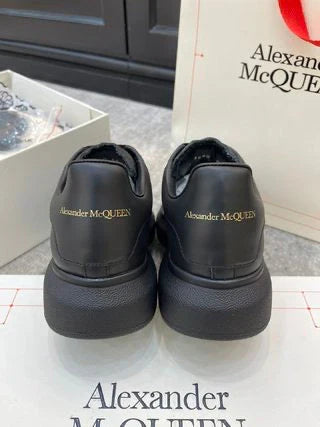 ALEXANDER MCQUEEN NERE CON SCRITTA ORO