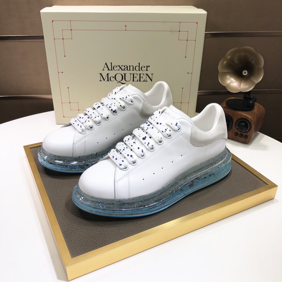 ALEXANDER MCQUEEN BIANCHE CON SUOLA IN GOMMA AZZURRA